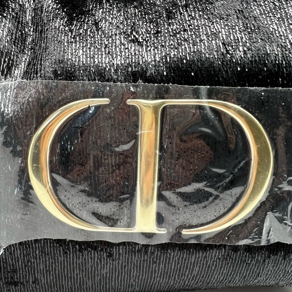 Dior Beaute Black Velvet Pouch Bag Logo CD Star Zipper Pull, EDP & Foundation - Picture 16 of 17